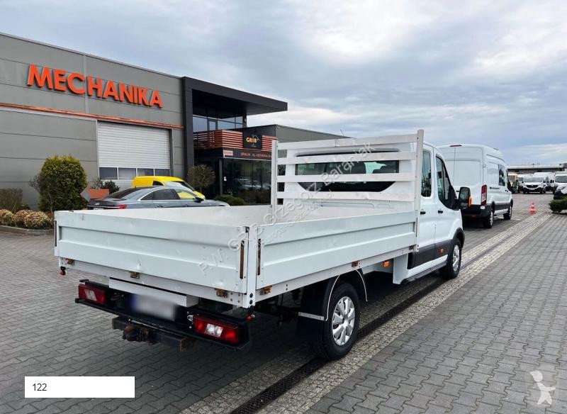 Véhicule utilitaire Ford Doka 7-seaters + Box...