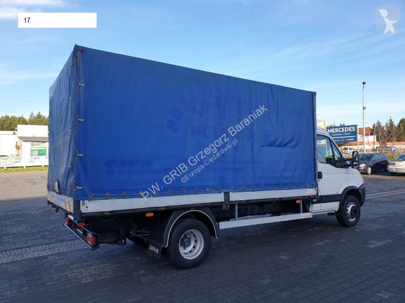 Véhicule utilitaire Iveco DAILY 65C15 TILT 1.HAND