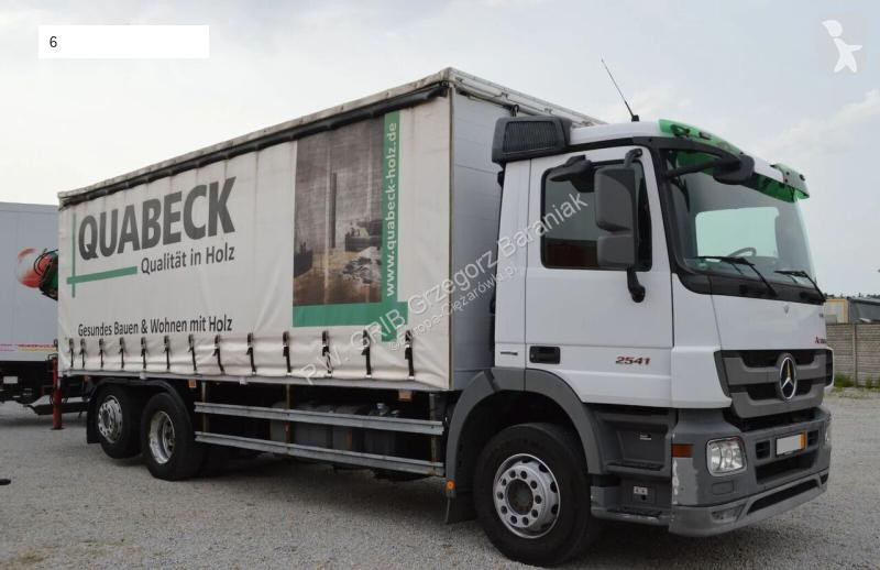 Kamion Mercedes 102-2