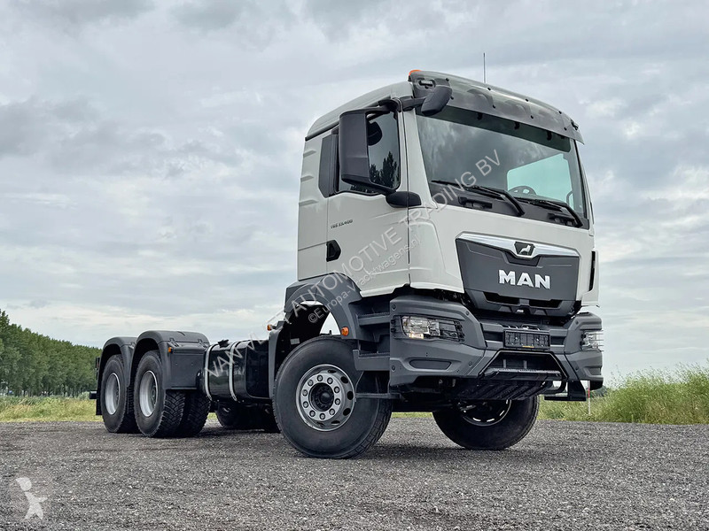 Camião MAN 33.400 BB CH Chassis Cabin (4 units)