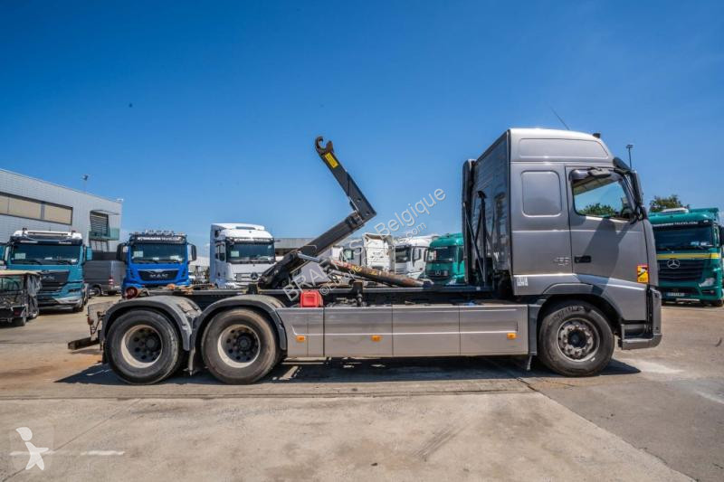 Camion Volvo 480 - PALFINGER