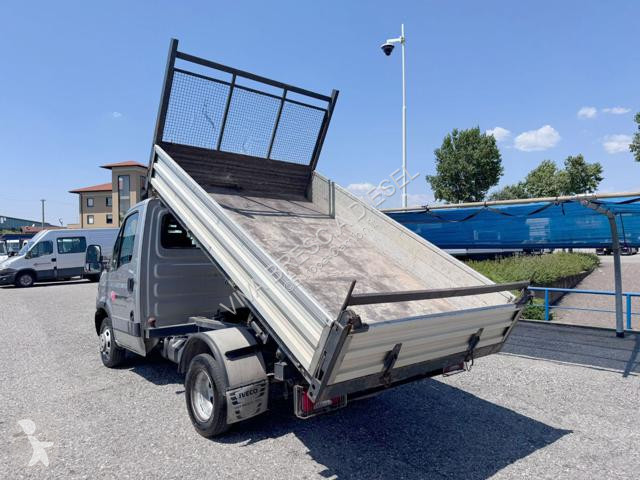 Kamion Iveco DAILY
