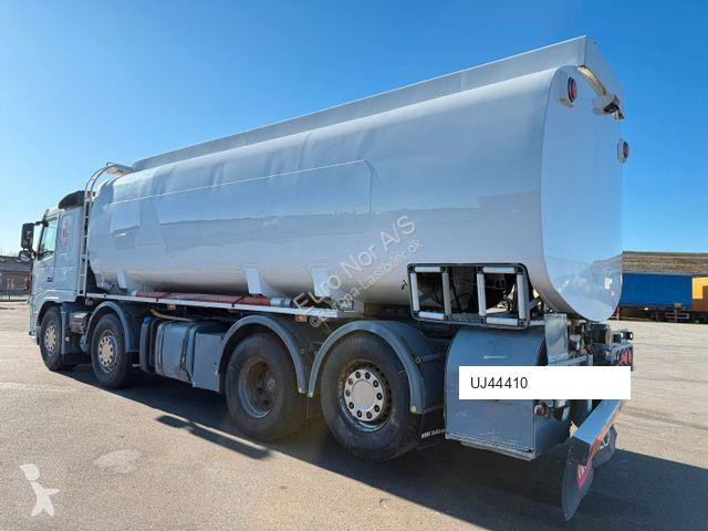 Camion Volvo FM460 8x2*6 24.000 l. ADR Tanktruck