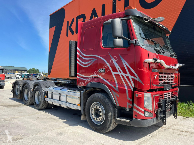 Camion Volvo 700 8x4*4 HIAB XR 24 ton / L=5800 mm