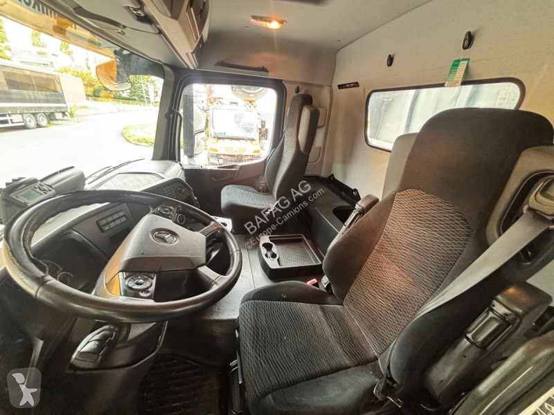 Kamion Mercedes arocs 3251