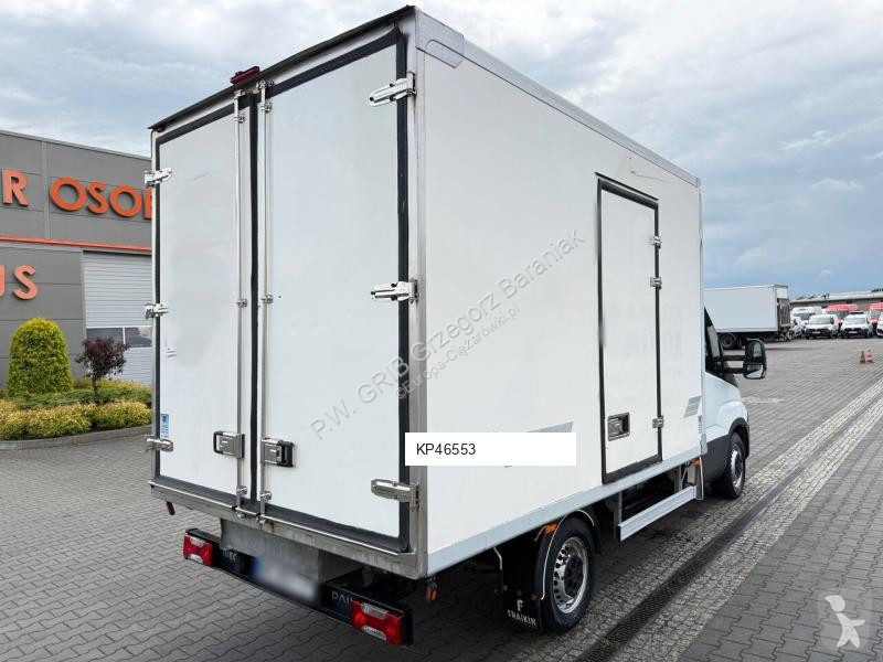 Furgoneta Iveco 35S15 3.0 Diesel Kontener 3x...