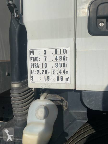 Camion Mitsubishi Fuso