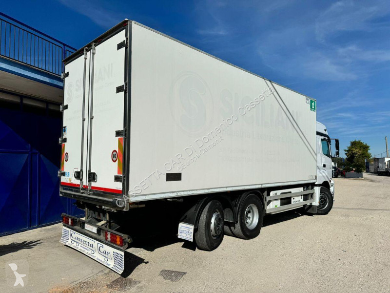 Camion Mercedes AXOR 2543 FRIGO TRASPORTO CARNI...