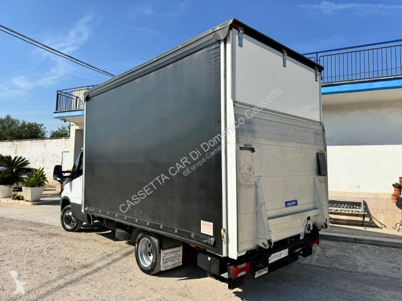 Furgoneta Iveco DAILY 35C14 CON CENTINA ALLA...