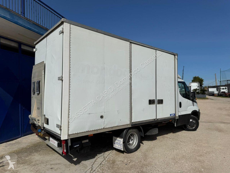 Veicolo commerciale Iveco DAILY 35C15 FURGONE...