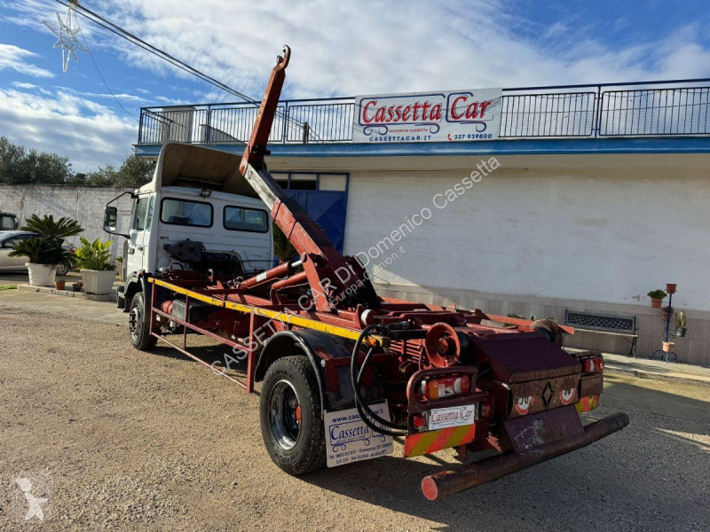 Camion Renault M180 MIDLINER SCARRABILE