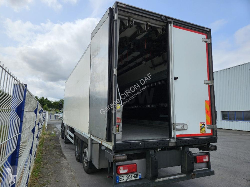 Camion DAF 410