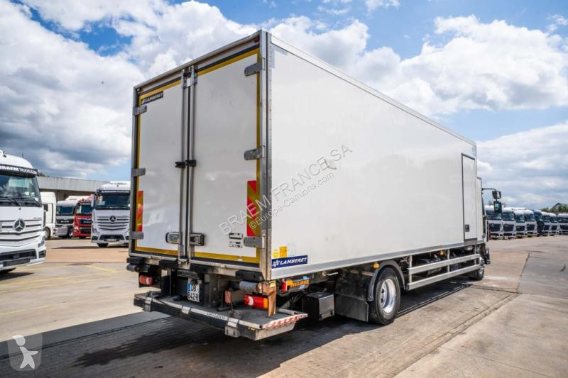 Camion Renault  MIDLUM 220 DXI...