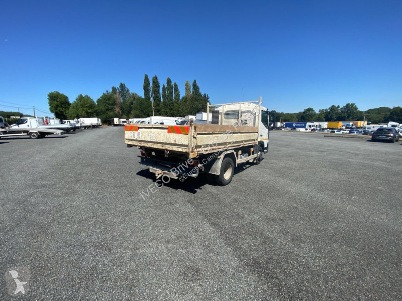 Camion Nissan DIVERS