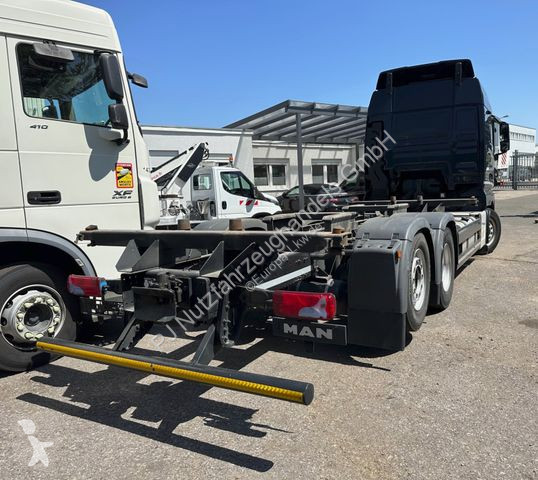 Kamion MAN 26.460 6X2-2 LL