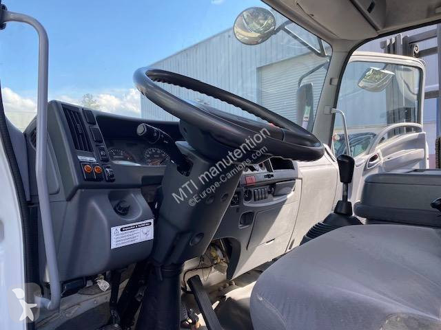 Kamion Isuzu
