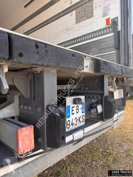 Camion Renault D Wide