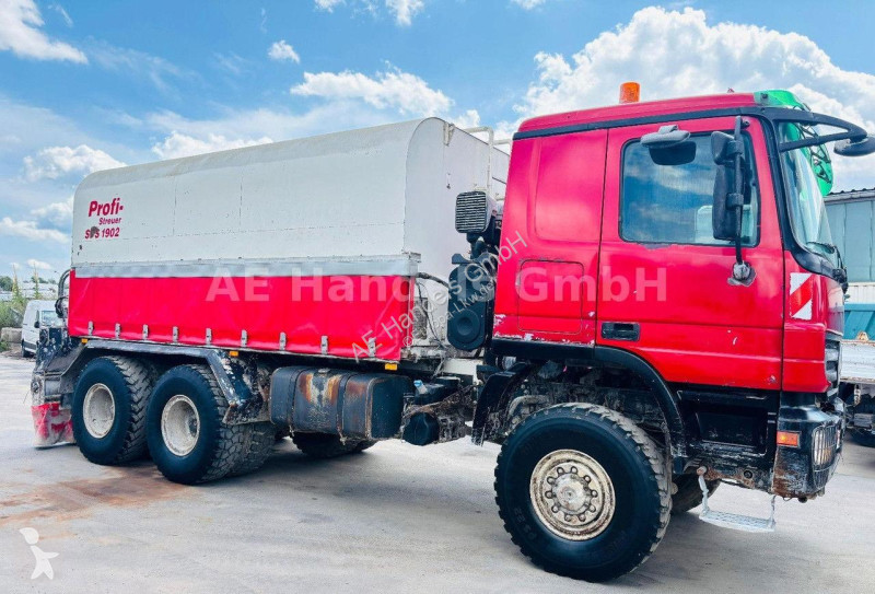 Camion Mercedes 3348
