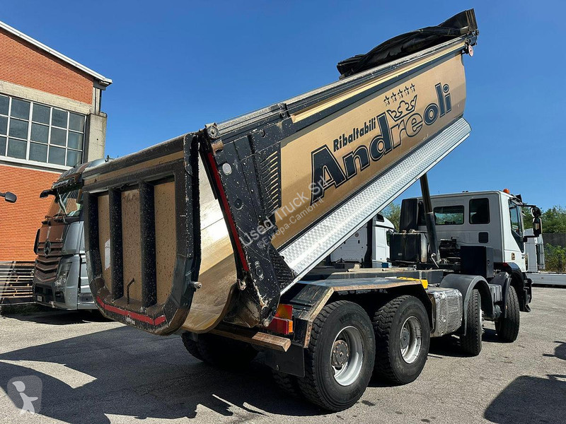 Kamion Iveco TRACKKER 450