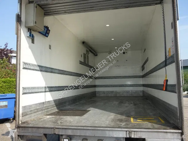 Kamion Volvo FL FL250 isothermic box