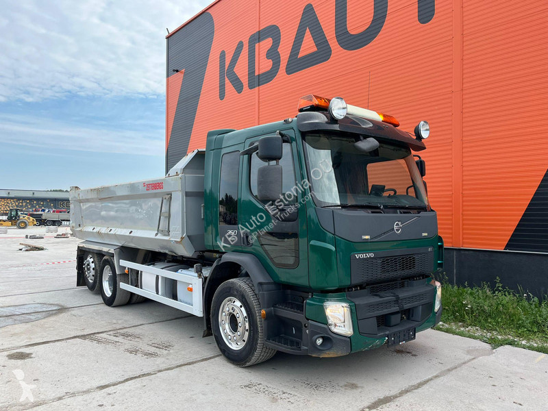Kamion Volvo 350 6x2*4 BOX L=5383 mm