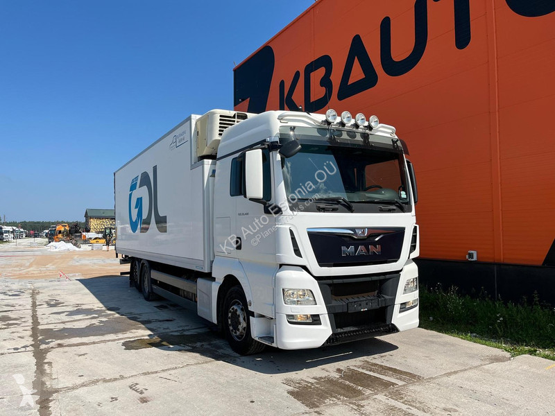 Camion MAN TGX 6x2*4 HULTSTEINS / BOX L=8553 mm
