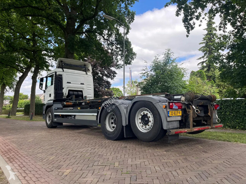 Kamion MAN TGS 26420 container systeem met kabels