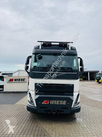 Traktor Volvo 10x4 mit F1150 Ladekran,...