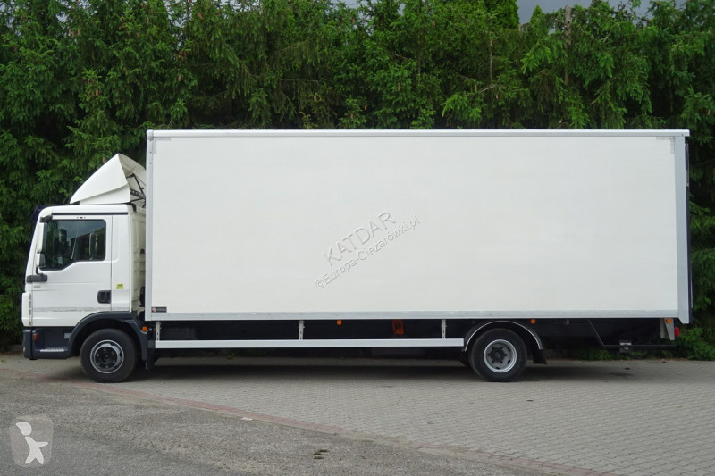 Camion MAN TGL12.220 Euro 5 kontener 19 palet...