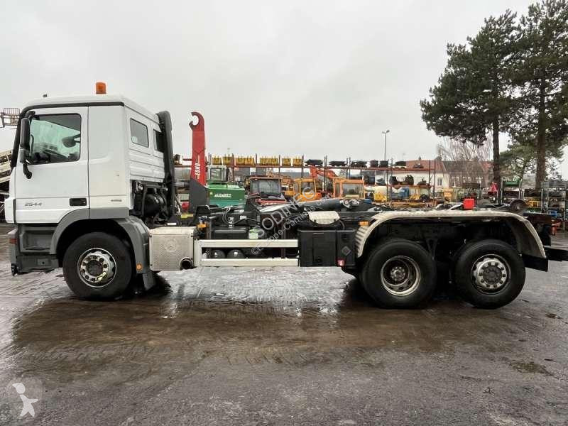 Kamion Mercedes ACTROS 2544