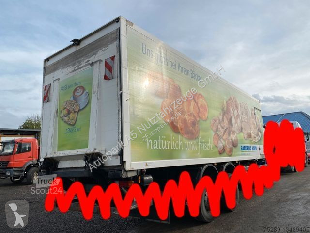 Uitrusting voor vrachtwagens  Kühlkoffer...