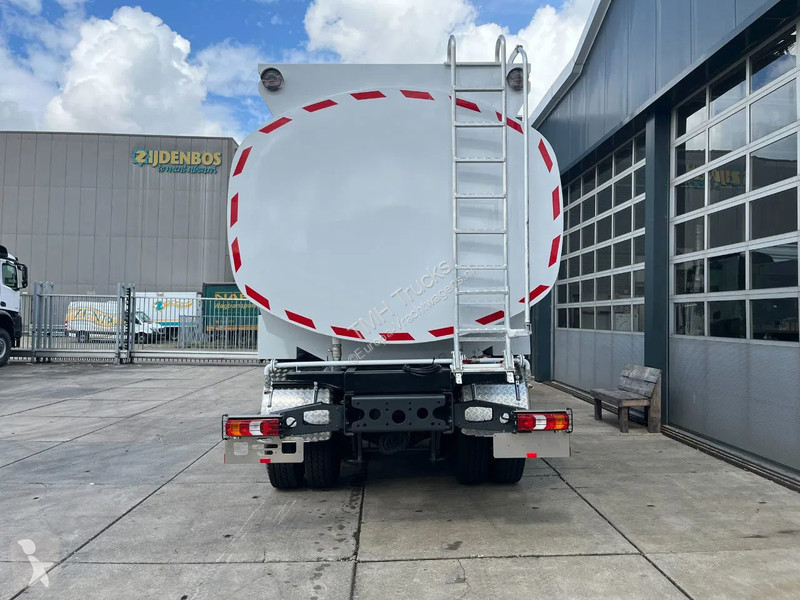 Camião Mercedes 3340 6x4 Water Tank Truck