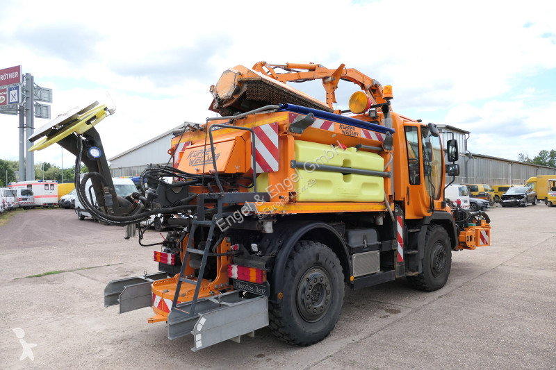 Camion Unimog U400 405/12