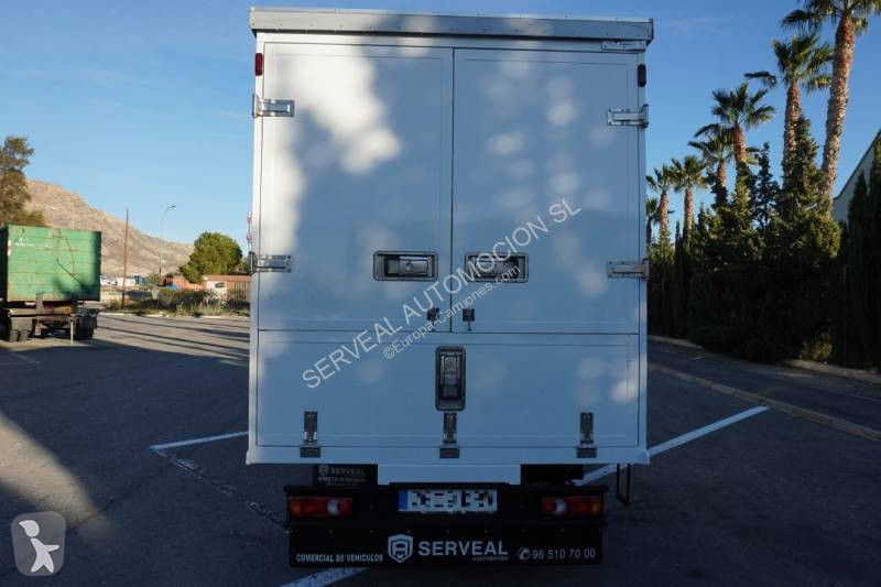 Camion Nissan