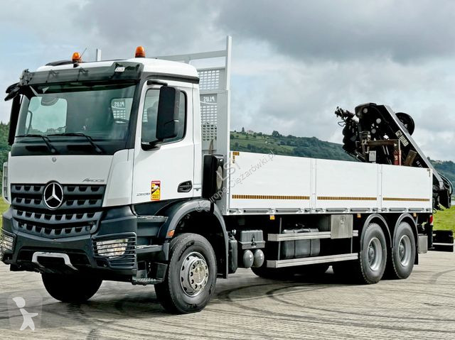 Camión Mercedes ACTROS * HIAB 211 E-6...