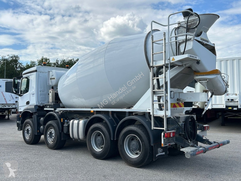 Camion Mercedes Arocs 3743, 8x4 Betonmischer,...