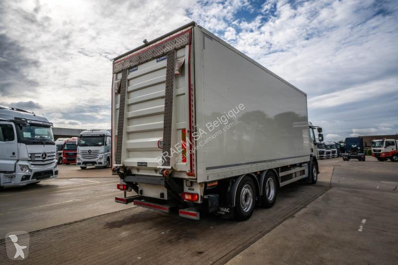 Camion Volvo 320 -6X2 +DHOLLANDIA 2.5T- 194.400 KM