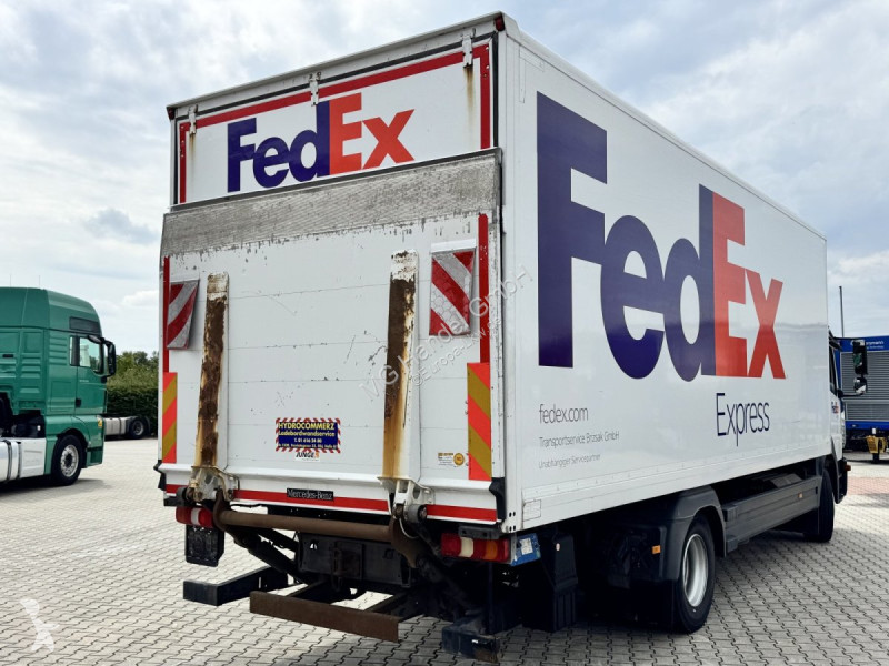 Camion Mercedes Atego 1224 Koffer mit Hebebühne