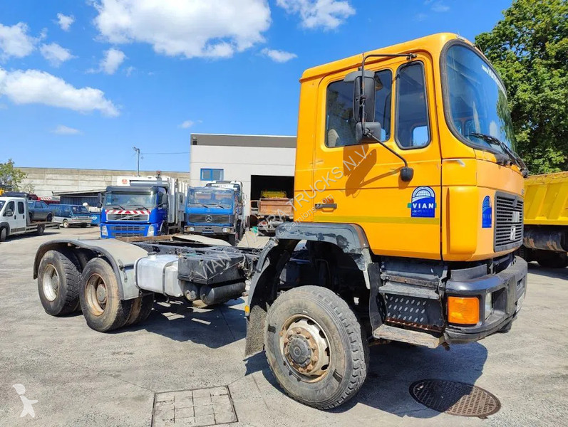 Vrachtwagen MAN DFA 6X6