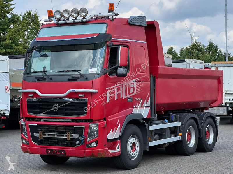 Kamion Volvo 16700 6x4 Tipper And Tractor Combi...