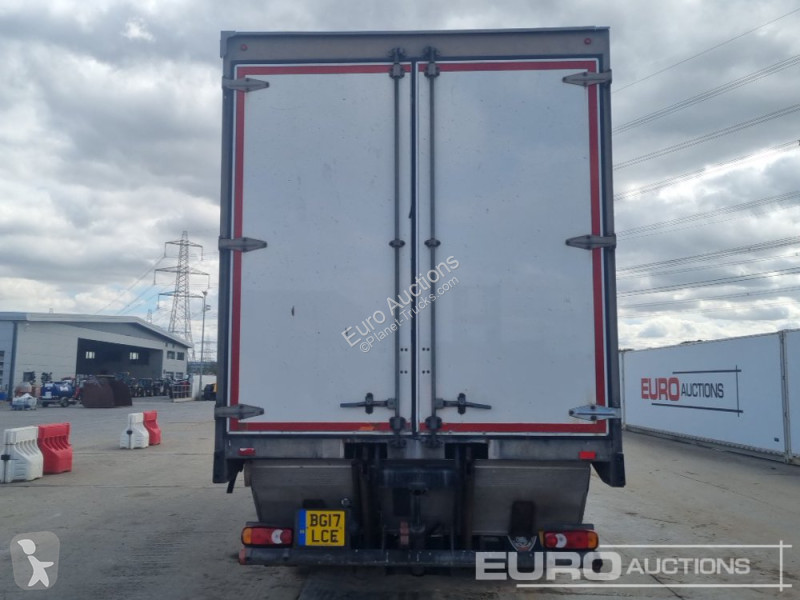 Camion Renault D18