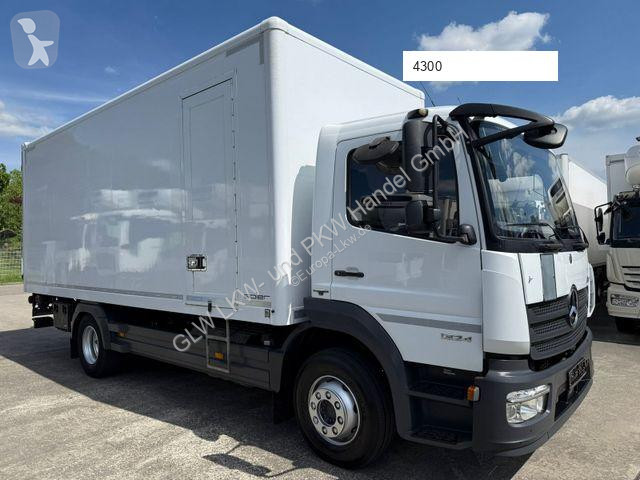 Camión Mercedes ATEGO L Koffer 6,2 m LBW 1,5...