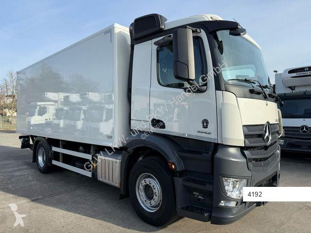 Kamion Mercedes ACTROS 1842 L