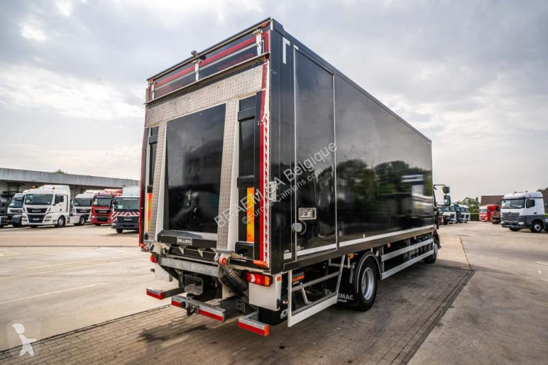 Kamion Renault  D250 16T.- 36000 KM +DHOLLANDIA...