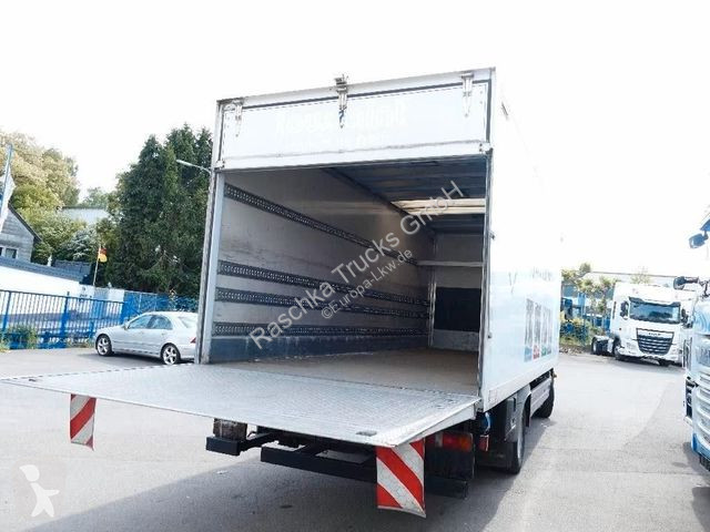 Kamion Mercedes 1224 Koffer*Schaltgetriebe*