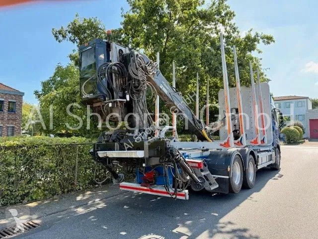 Camion Volvo 16750 6x4/Kran Jonsered...