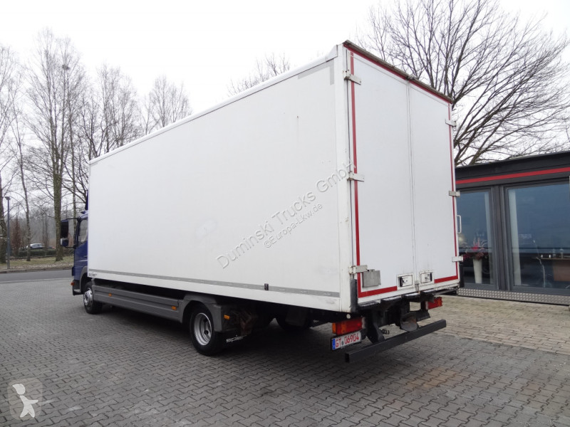 Kamion Mercedes 822