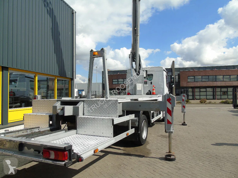 Kamion Mercedes 1832 + 32 METER + EURO 6 +...