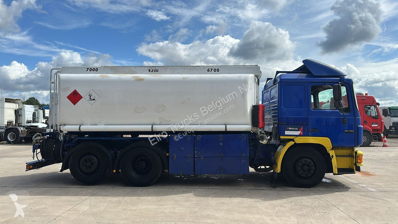 Lastbil MAN 26.402 (18.000 L / 6X2 / 6 CYLINDER...