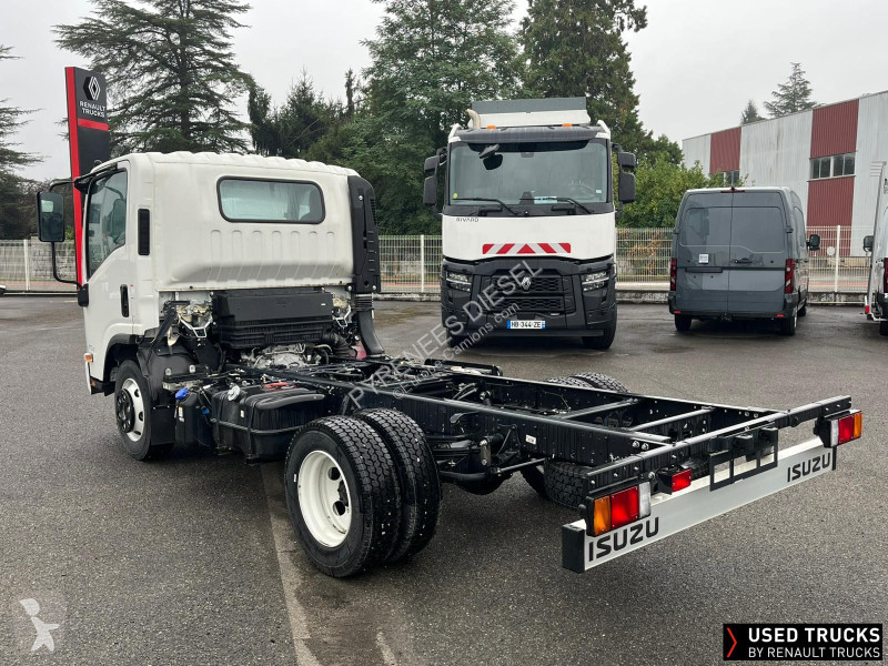 Camion Isuzu P-serie